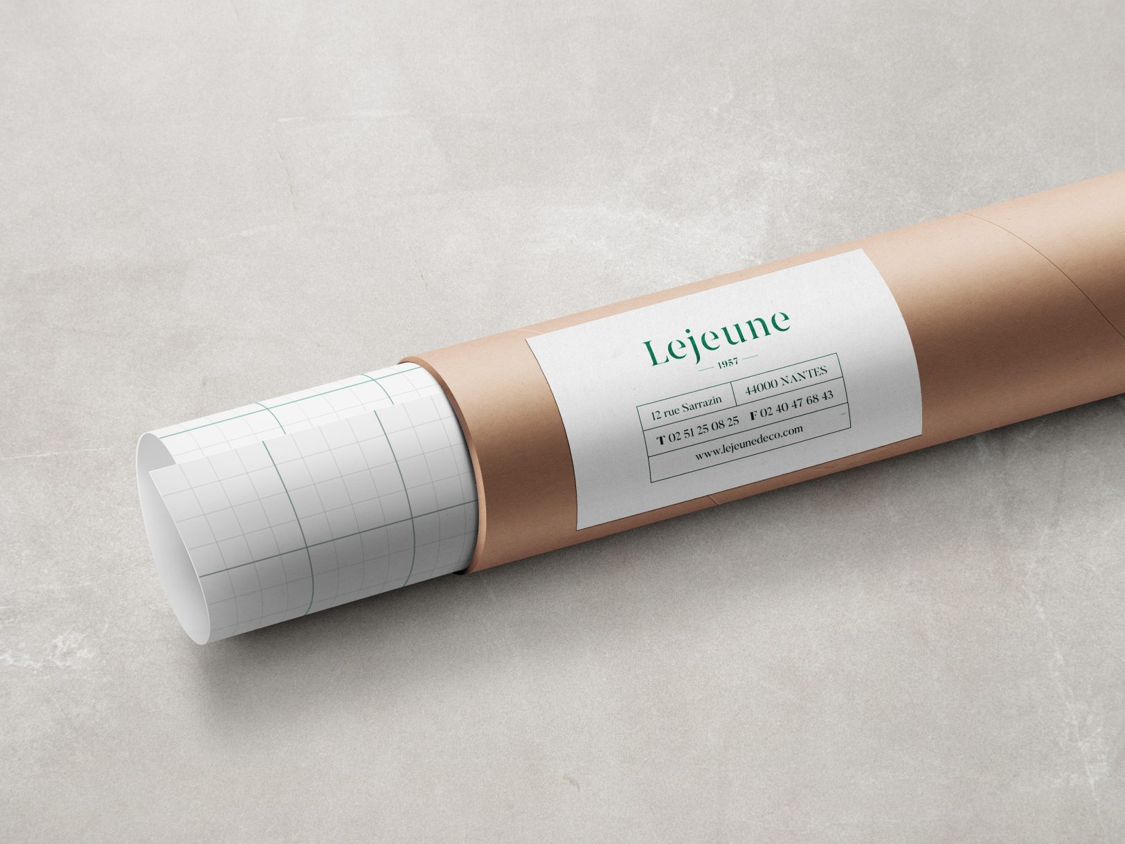 Paper-Tube-Mockup